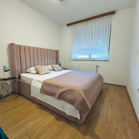 Muric 1 Apartment *